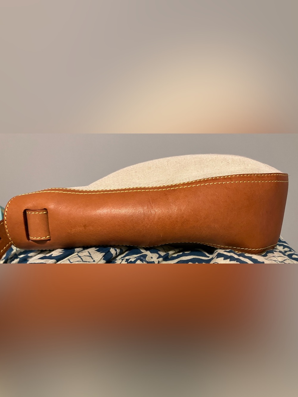 J. McLaughlin canvas and leather shoulder bag - Picture 7 of 12